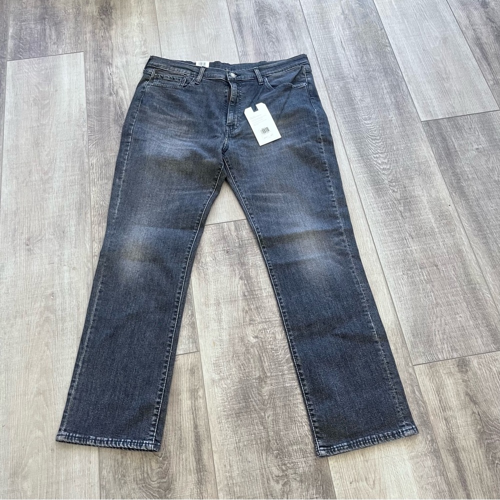 NWT Levi’s 514 Straight Leg Jeans 38x32 Reg Fit Black Denim Waterless STRETCH